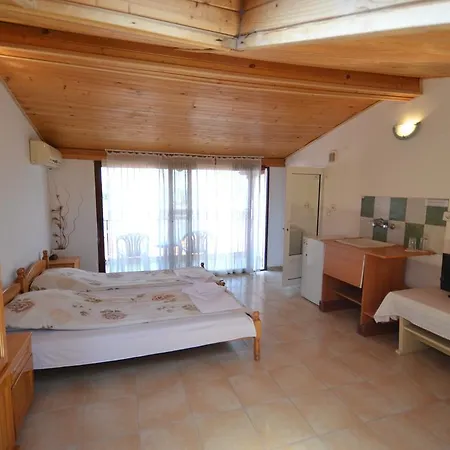 Guest house Olimpia 2*